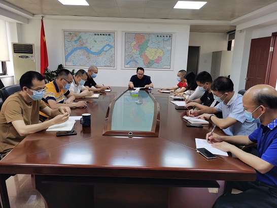 （圖為5月30日上午區(qū)市場監(jiān)管局疫情防控專題會(huì)議）.jpg